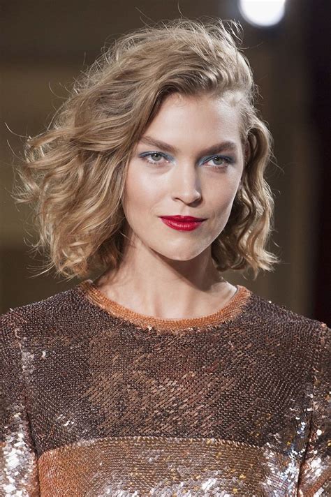 long bob frisuren 2022|Long Bob: Stylings und Frisuren zum Nachmachen.